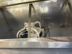 投稿についてもっと詳しく 業務用換気扇を交換した結果、騒音・換気不良が解消！