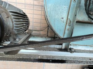 投稿についてもっと詳しく ベルトファン交換で排気が戻った飲食店の施工記録　風量低下の改善作業