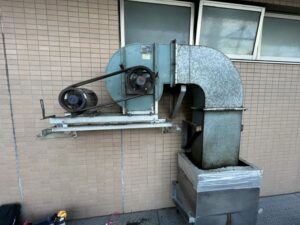 投稿についてもっと詳しく 業務用換気扇の交換は「能力」と「設置条件」が9割。現地調査〜取付・試運転まで一括対応